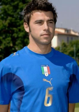 LPL夏季季后赛是日首发：16：40 WBG vs LNG，没有PandaC